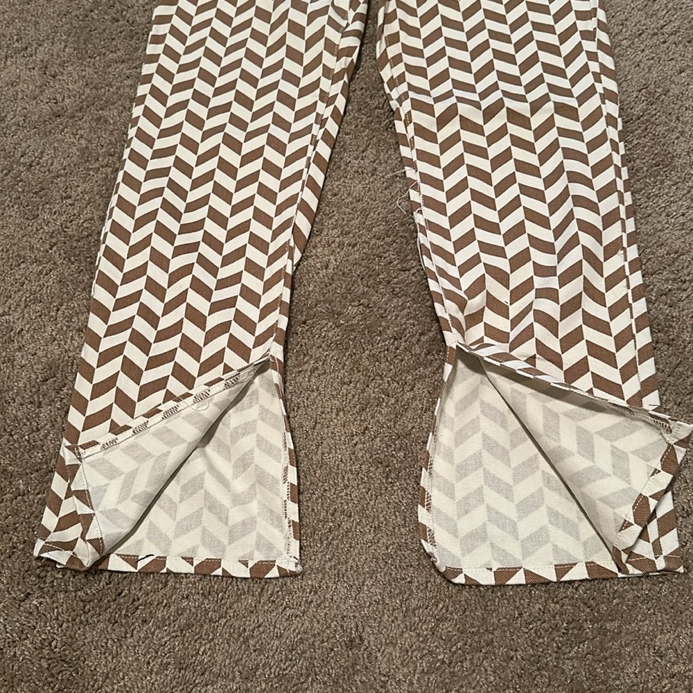 New Fun Pattern Jeans 🧡 - Picture 2 of 6